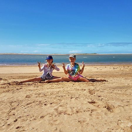 Alva Beach Tourist Park Екстер'єр фото