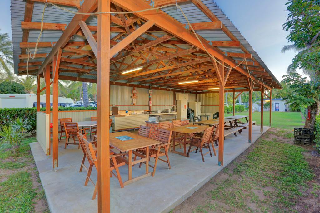 Alva Beach Tourist Park Екстер'єр фото
